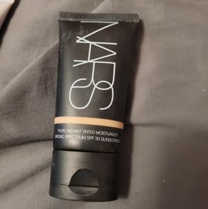 Nars foundation